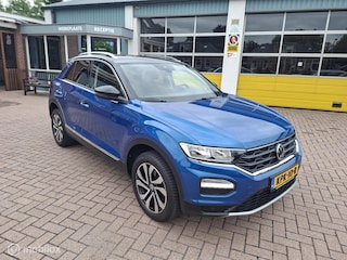 Volkswagen T-Roc 1.5 TSI ACTIVE