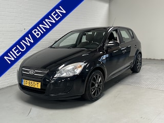 Kia Ceed cee'd 1.4 X-pect AIRCO / ELK.PAKKET / LMV