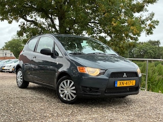 Mitsubishi Colt 1.1 Inbusiness | '' Nieuwe APK '' + Airco Nu € 2.450,-!!!
