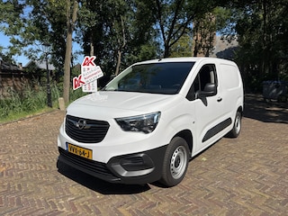Opel Combo 1.5 BlueHDi L1H1. 1e eigenaar, carplay. Wij zijn altijd de goedkoopste met de beste Vakgarage BOVAG service.