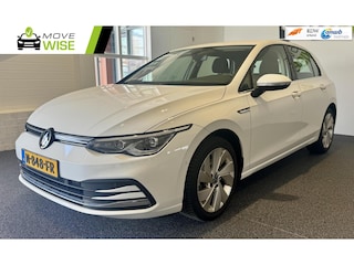 Volkswagen Golf 1.5 eTSI 150pk Style | GOLF 8 | Automaat | 5 Deurs | Zeer Compleet | 108.000 km | 1e Eigenaar |