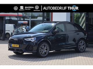 Audi Q3 45 TFSI e S edition MF Sportstuur afgevlakt, panoramadak, verwarmbare voorstoelen, comfortsleutel, autmatisch dimmende binnenspiegel, Optiek pakket zwart, 20" LM velgen, hout klavierlak zwart, spiegels automatisch dimmend, Audi virtueel cockpit Plus, Bang & Olufsen, 360 graden cameras, Bekleding twinleder S-Line, Adaptive cruise control, Matrix LED koplampen, Privacy Glas, Ambiente verlichting Plus