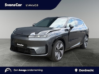 Lynk & Co 08 1.5 More | Panoramadak | 360 camera | stoelmassage- en ventilatie |