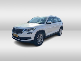 Skoda Kodiaq 1.5 TSI Business Edition / Trekhaak / Camera / Leder&Alcantara / 19'' / Keyless / Premium Audio / Dodehoek / DAB / Stoelverwarming / ACC