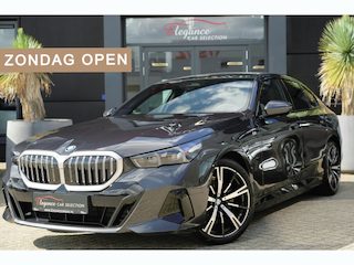 BMW 530e M Sport Edition 300pk Panoramadak/DrivingAssistProf/360Camera