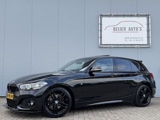 BMW 118i Corporate Lease Executive M-pakket/Schuifdak/Akrapovic.