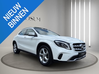 Mercedes-Benz GLA 180 Premium | Pano | Leder sportstoelen | Camera | 18" | Cruise |