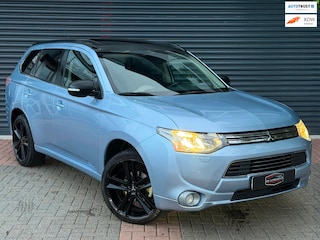 Mitsubishi Outlander 2.0 PHEV Instyle+ Schuifdak | Trekhaak | Camera | Acc | Leder