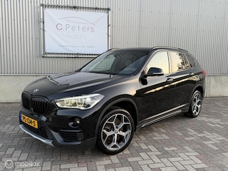 BMW X1 sDrive20i 192pk Aut. High Executive 2017 / Head-Up / Leer / LED koplampen / Navi Pro / Trekhaak / NAP