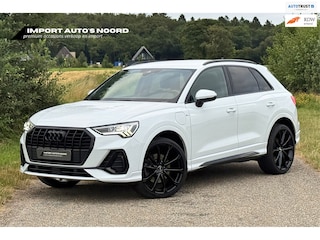 Audi Q3 45 TFSI e S edition 21 inch Pano Sfeerverlichting ACC Camera Trekhaak