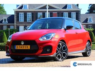 Suzuki Swift 1.4 Sport Smart Hybrid | NL-AUTO! | 1E EIGENAAR! | CAMERA | ADAPTIVE CRUISE | STOELVERWARMING | LANE ASSIST | NAVI | DEALER OH! | PARK SENS