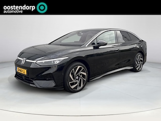 Volkswagen ID.7 Pro Business 77 kWh | Rijklaarprijs | SOH 93,8 % | Elektrisch wegklapbare trekhaak | Harman Kardon Sound System | Warmtepomp | 20"inch lichtmetalen wielen | Stoelverwarming voor+achter |