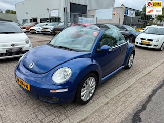 Volkswagen Beetle New Cabriolet 2.0 Trendline, Automaat, Leder, Airco, APK 04-27