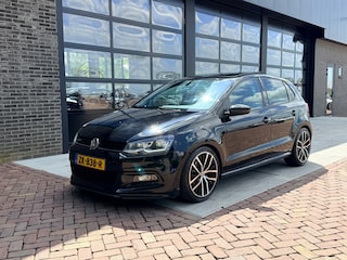 Volkswagen Polo 1.2 TSI Highline | R-Line | Panoramadak