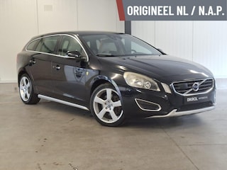 Volvo V60 2.0T Momentum Automaat (Org NL/ACC/Dealerhistorie)