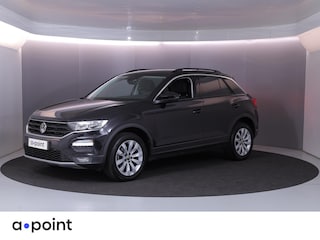Volkswagen T-Roc 1.5 TSI Style 150 pk Automaat (DSG) | Navigatie | Trekhaak | Parkeersensoren | Autom. airco | Adaptieve cruise control |