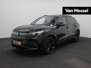 Volkswagen Tiguan 1.5 eHybrid R-Line Edition 204 PK| Origineel Nederlands | 1e Eigenaar | Panoramadak | Navigatie | Achteruitrijcamera | Stoelverwarming | Stuurwielverwarming | Achterklep Elektrisch