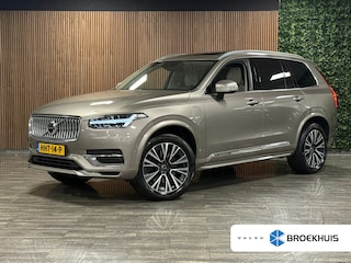 Volvo XC90 T8 AWD Recharge Inscription | Trekhaak | Stoelventilatie | Harman Kardon | Adpatieve Cruise Control | Stoel en stuurwielverwarming | Stoelmassage | Full LED meesturende koplampen | Schuifdak | Pilot Assist | BLIS Dode Hoek Detectie | Parkeercamera | Elektrische voorstoelen geheugen | Nappa Lederen bekleding | Zitting verlenging voorstoelen | Lederen dashboard | 20 Inch | Keyless Drive | Parkeersensoren voor+achter | Privacy Glass | Elektrisch bedienbare achterklep | Gelamineerde/geluidwerende zijruiten | Geïntegreerde zongordijnen achterportieren | Verlichte instaplijsten | 7-Persoons | 4-Zone Climate Control | Draadloos telefoon opladen | DAB Radio | Apple Carplay/Android Auto | Volvo On Call met mobiele App functie | Pebble Grey Metallic |