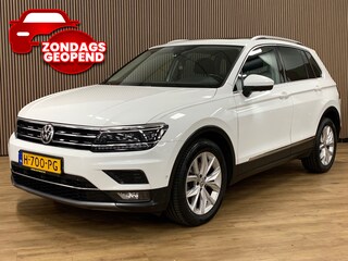 Volkswagen Tiguan 1.5 TSI ACT Highline Business R|Automaat|Opendak|Navigatie|