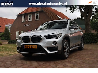BMW X1 SDrive20i High Executive Aut. | Panorama | HUD | Sportstoelen | Full Led | Hifi Sound | DAB Tuner | Trekhaak | Camera |
