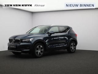 Volvo XC40 1.5 T3 Inscription / Trekhaak / Stoelverwarming /Harman Kardon Audio / Cruise Control / Achteruitrijcamera / Leder / All Season Banden