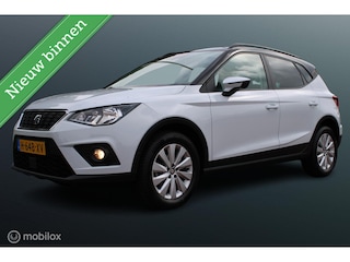 Seat Arona 1.0 TSI Style Business Intense, Pdc + camera, Zwart dak, Airco, Navi, App connect, Donker glas, Cruise, Clima