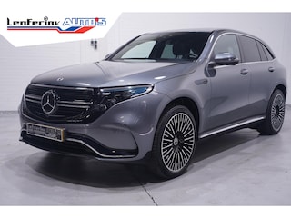 Mercedes-Benz EQC 400 4MATIC AMG Line 80 kWh 1e eigen. NAP Navigatie Excellence-pack Premium-Pack Rijassist-Pack wegklapbare-trekhaak 21"-lmv ECC ACC schuif/kantel-dak MEMO Sportstoelen half leder verwarmd 4-zone clima sfeerverlichting PDC v+a 360 camera Apple HUD