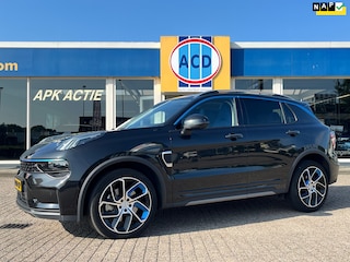 Lynk & Co 01 1.5 261pk PHEV 7DCTH | Orig.NL | Trekhaak | PanoramaDak | 360 graden Camera | Carplay |