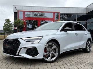 Audi A3 Sportback 45 TFSI-e COMPETITION *!* MATRIX/ CARBON PAKKET/ CAMERA/ RADAR *!*