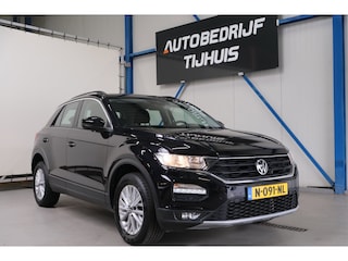 Volkswagen T-Roc 1.0 TSI Style - N.A.P. Airco, Cruise, PDC.