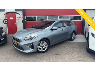 Kia Ceed Sportswagon 1.0 T-GDi DynamicLine TREKHAAK / CARPLAY / CAMERA / NAVI / CLIMA / PDC / BLUETOOTH / CRUISE / DAB+ / NL-AUTO