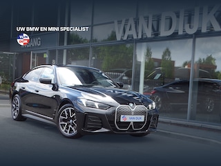 BMW i4 eDrive40 84 kWh M Sportpakket Park Plus Stoelverstelling elektrisch Comforttoegang Innovation Pack 18''LM Velgen