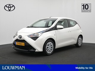 Toyota Aygo 1.0 VVT-i x-play Automaat | Parkeercamera | Apple Carplay-Android Auto |