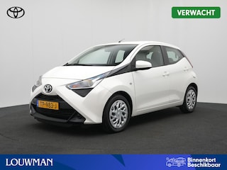 Toyota Aygo 1.0 VVT-i x-play Automaat | Parkeercamera | Apple Carplay-Android Auto |