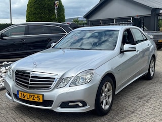 Mercedes-Benz E200 Benzine Sedan Avantgarde 2010 Xenon 122.000 KM
