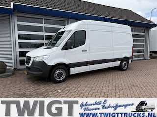 Mercedes-Benz Sprinter 215 1.9 CDI L2H2 FWD