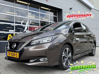 Nissan Leaf Tekna 40 kWh - Automaat I Navigatie I Camera 360 I PDC I LED I Leer I Sport velgen I Dealer onderhouden