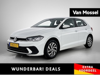 Volkswagen Polo 1.0 TSI Life Business | 95 PK | Apple Carplay/Android Auto | Parkeer sensoren voor en achter | Climatronic (automatische airco) | Adaptieve Cruise Control | Stoelverwarming |