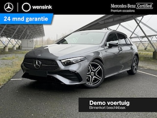 Mercedes-Benz A-klasse 180 Business Solution AMG | Night | Panoramaschuifdak | Sfeerverlichting | Achteruitrijcamera | MULTIBEAM LED | Stoelverwarming |