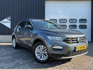 Volkswagen T-Roc 1.0 TSI Style Business/camera/ parkeersensor/ adaptive/carplay