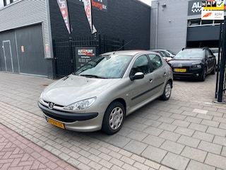Peugeot 206 1.4 X-Design Sport Trekhaak NAP APK