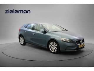 Volvo V40 1.6 D2 Momentum - Navi, Cruise, Clima, Trekhaak