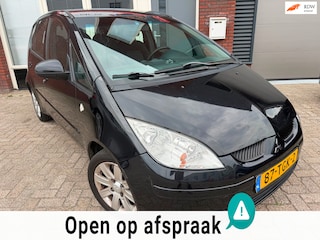 Mitsubishi Colt 1.3 Invite+ / Clima / PDC / LM / 5DRS / AUT