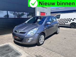 Hyundai i20 1.4i Dynamic Dealer ondh|Airco|Uniek