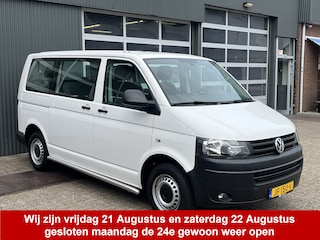 Volkswagen Transporter Kombi 2.0 TDI L1H1 Airco Cruise control Parkeersensoren voor en achter Trekhaak 2500kg Trekgewicht Euro 5 Ex overheid 1e eigenaar Dealer onderhouden