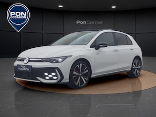 Volkswagen Golf 1.5 eHybrid 272PK GTE | Pano dak | 360 Camera | IQ-Light | Stuur-/ Stoelverwarming | 18''| Head Up |