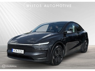 Tesla Model Y Premium Long Range AWD 75 kWh, trekh, winterb