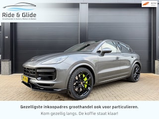 Porsche Cayenne 3.0 E-Hybrid sportchrono turbo pakket