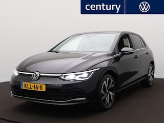 Volkswagen Golf 1.4 eHybrid Style | Camera | ACC | Zwenkbare trekhaak | Elek. Stoel | Navi |