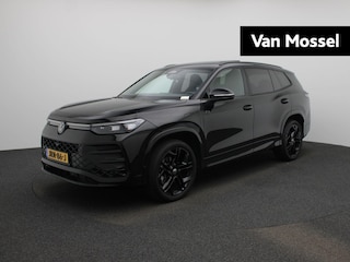 Volkswagen Tayron 1.5 eHybrid R-Line Edition 204 PK| Origineel Nederlands | 1e Eigenaar | Panoramadak | Trekhaak | Navigatie | Achteruitrijcamera | Stoelverwarming | Stuurwielverwarming | Achterklep Elektrisch